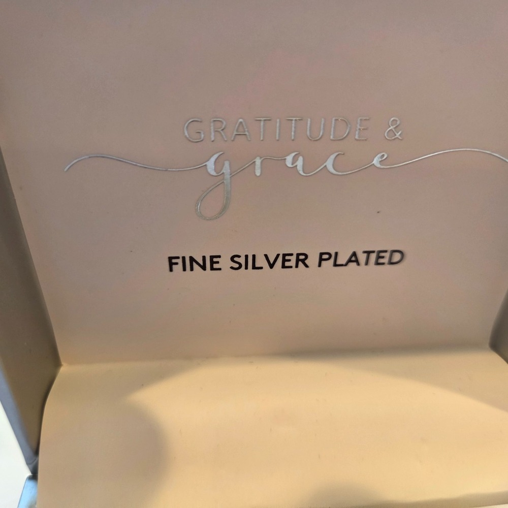 Gratitude & Grace Faith Bracelet Adjustable Fine Silver Plated New - Picture 3 of 4